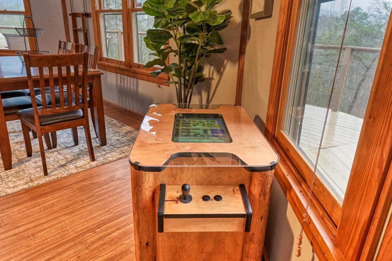 Hawks View Gatlinburg Mountain Cabin Экстерьер фото